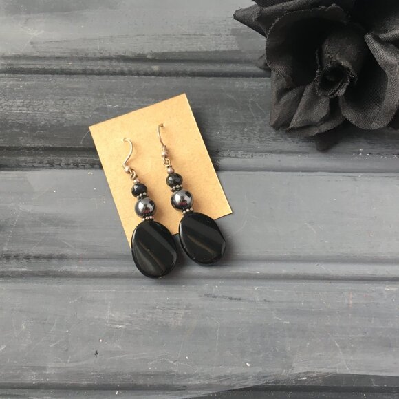 Black Dangly Earrings - Picture 2 of 8